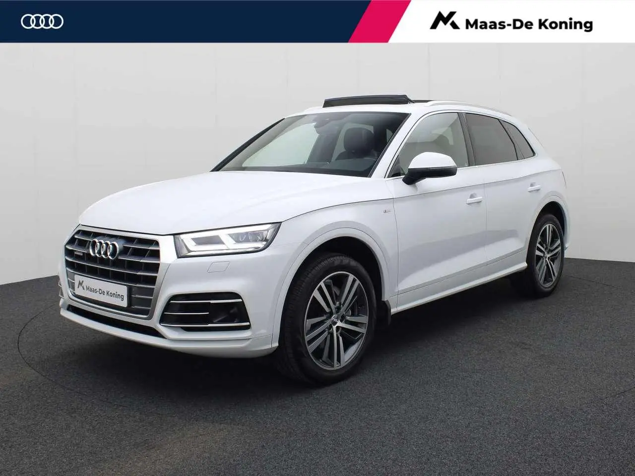 Photo 1 : Audi Q5 2019 Petrol