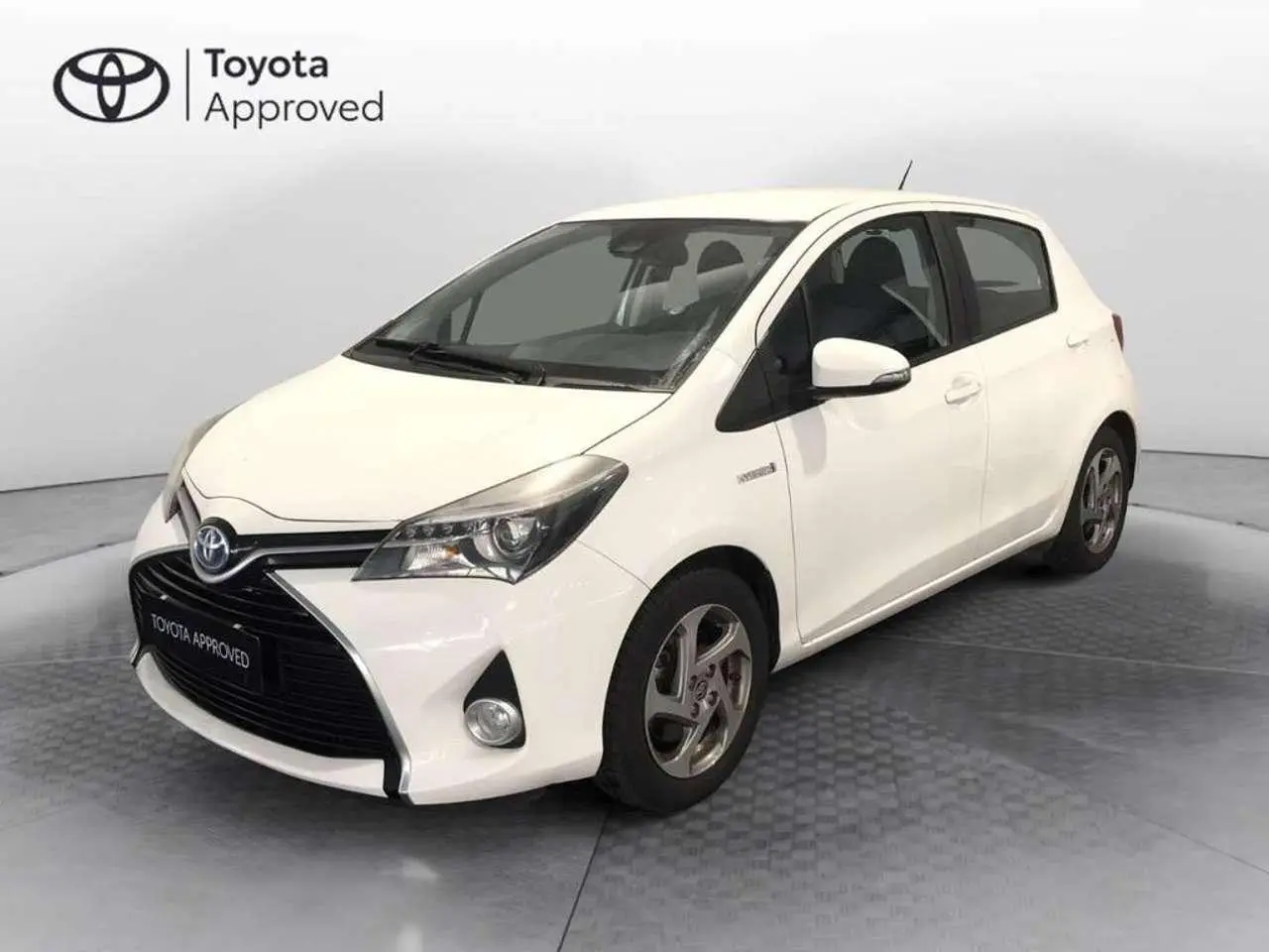 Photo 1 : Toyota Yaris 2016 Hybride