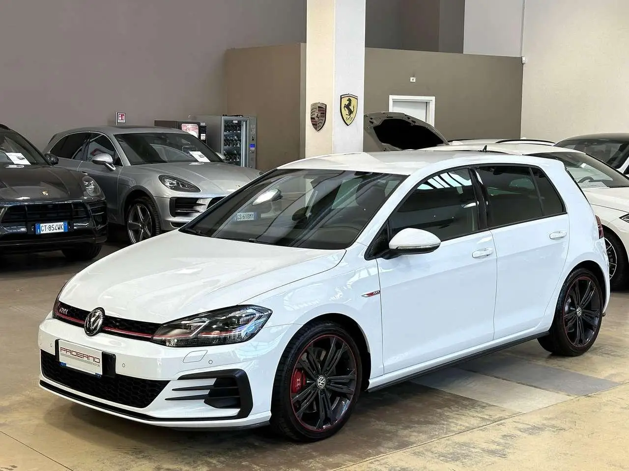 Photo 1 : Volkswagen Golf 2019 Petrol