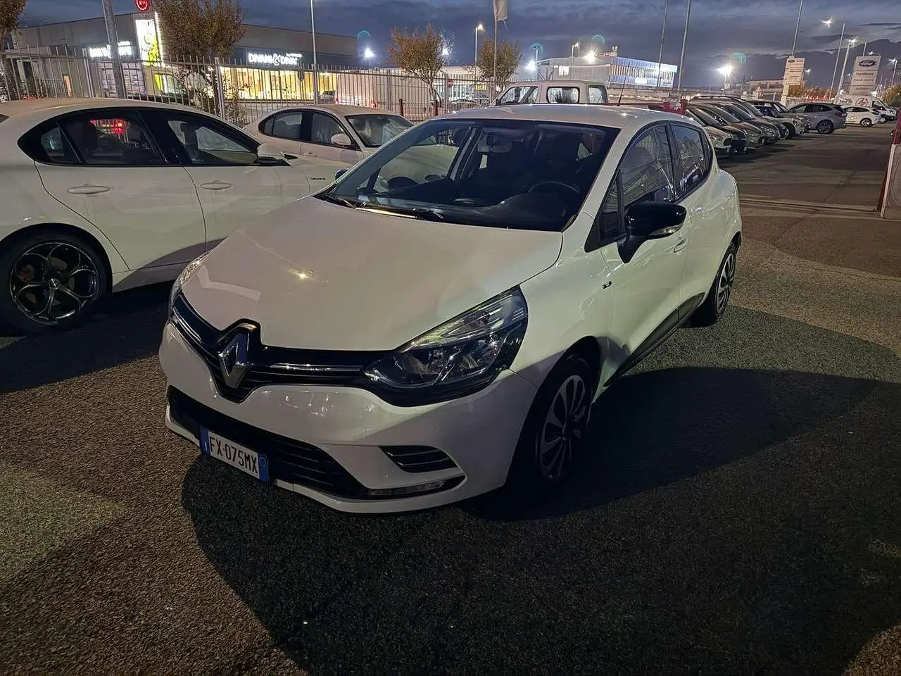 Photo 1 : Renault Clio 2019 Petrol