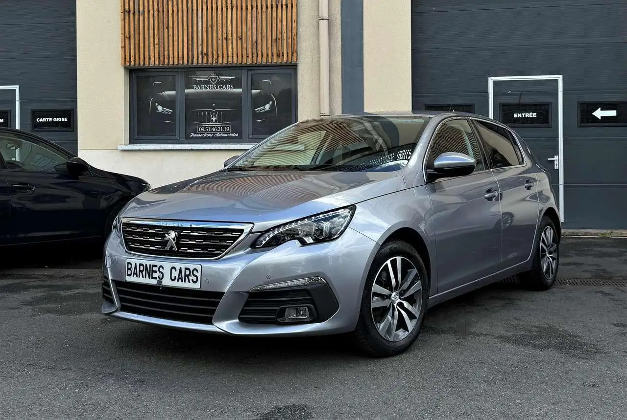 Photo 1 : Peugeot 308 2019 Essence