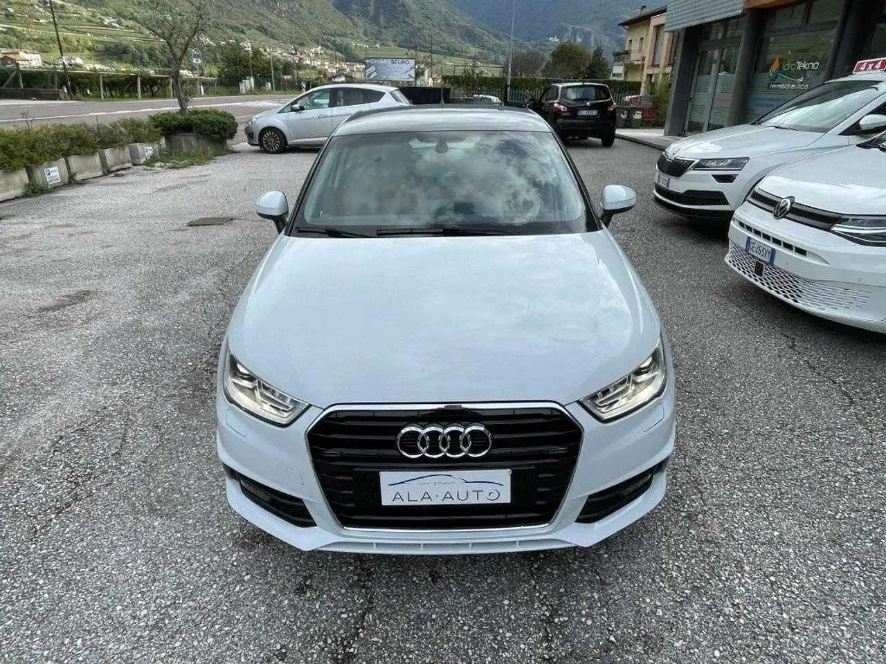 Photo 1 : Audi A1 2018 Petrol