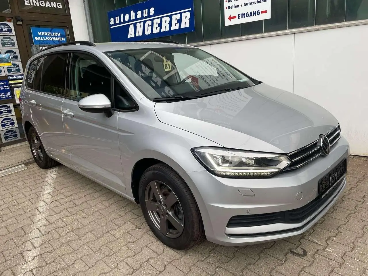 Photo 1 : Volkswagen Touran 2022 Essence