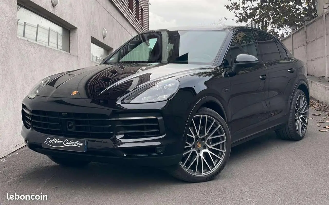 Photo 1 : Porsche Cayenne 2022 Hybrid