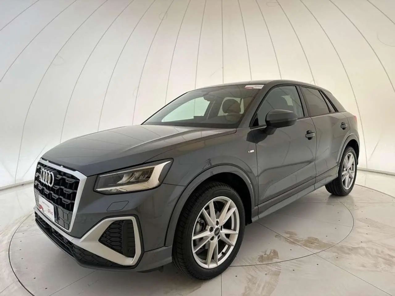 Photo 1 : Audi Q2 2023 Diesel