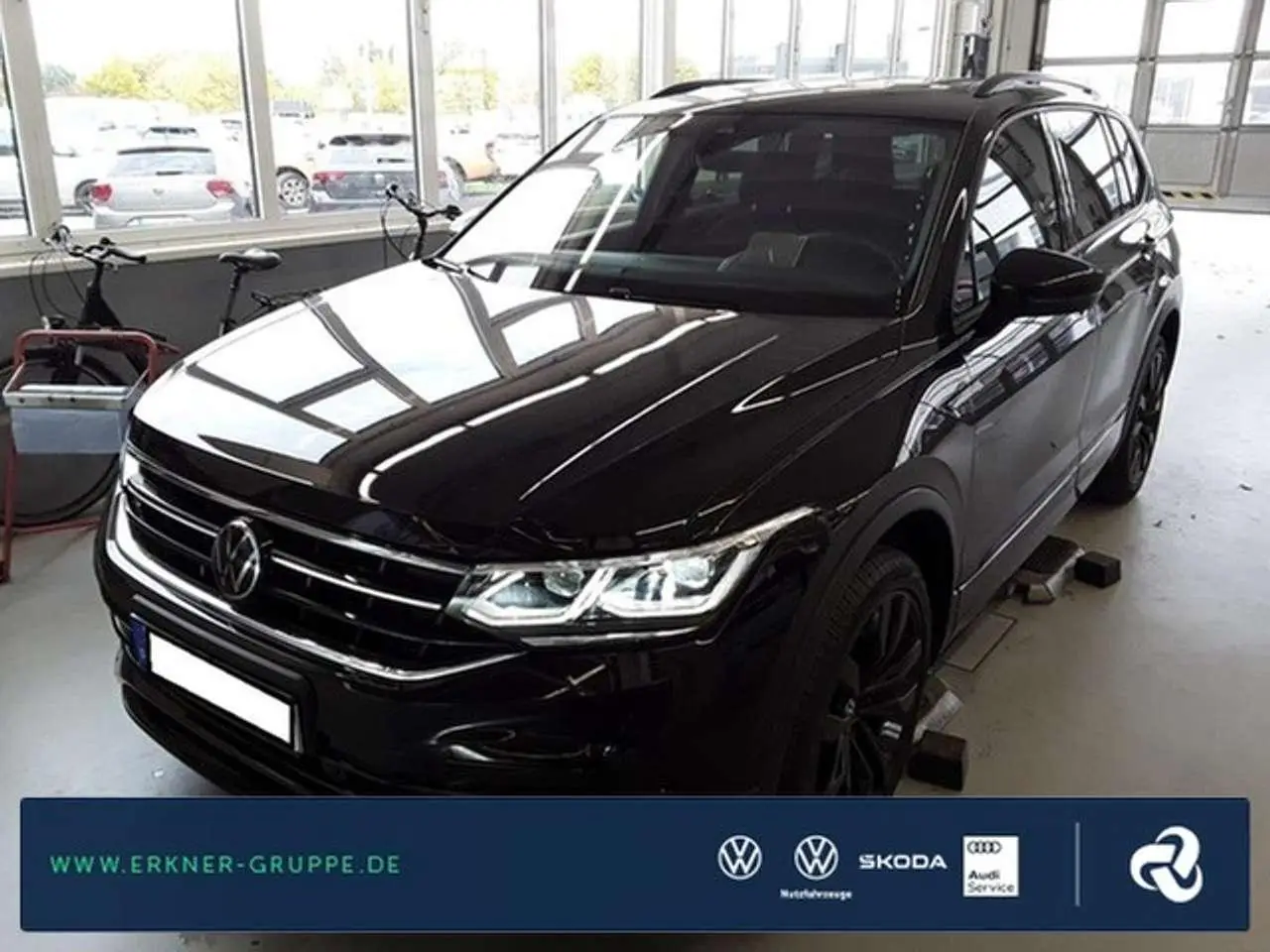 Photo 1 : Volkswagen Tiguan 2023 Petrol