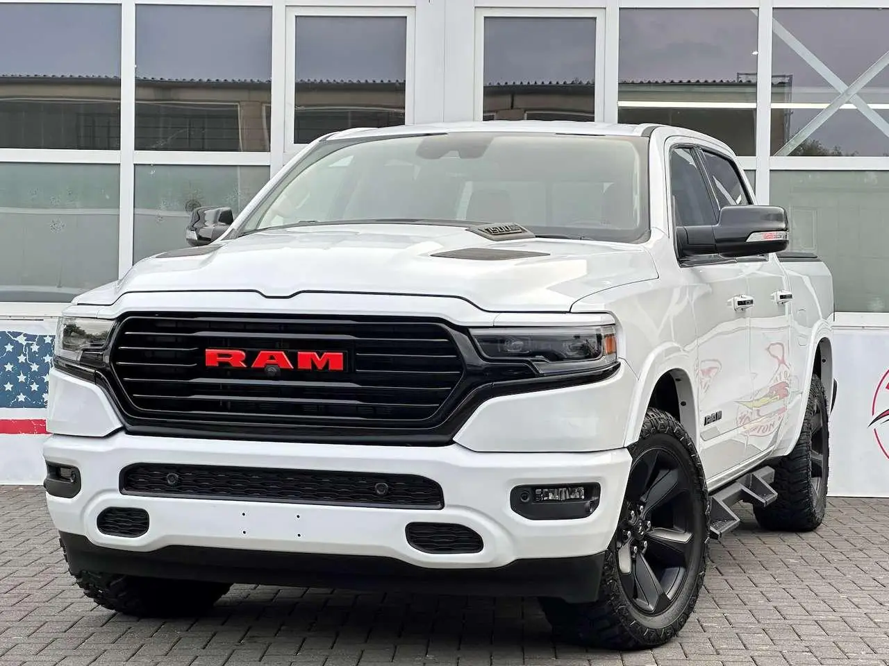 Photo 1 : Dodge Ram 2022 Petrol