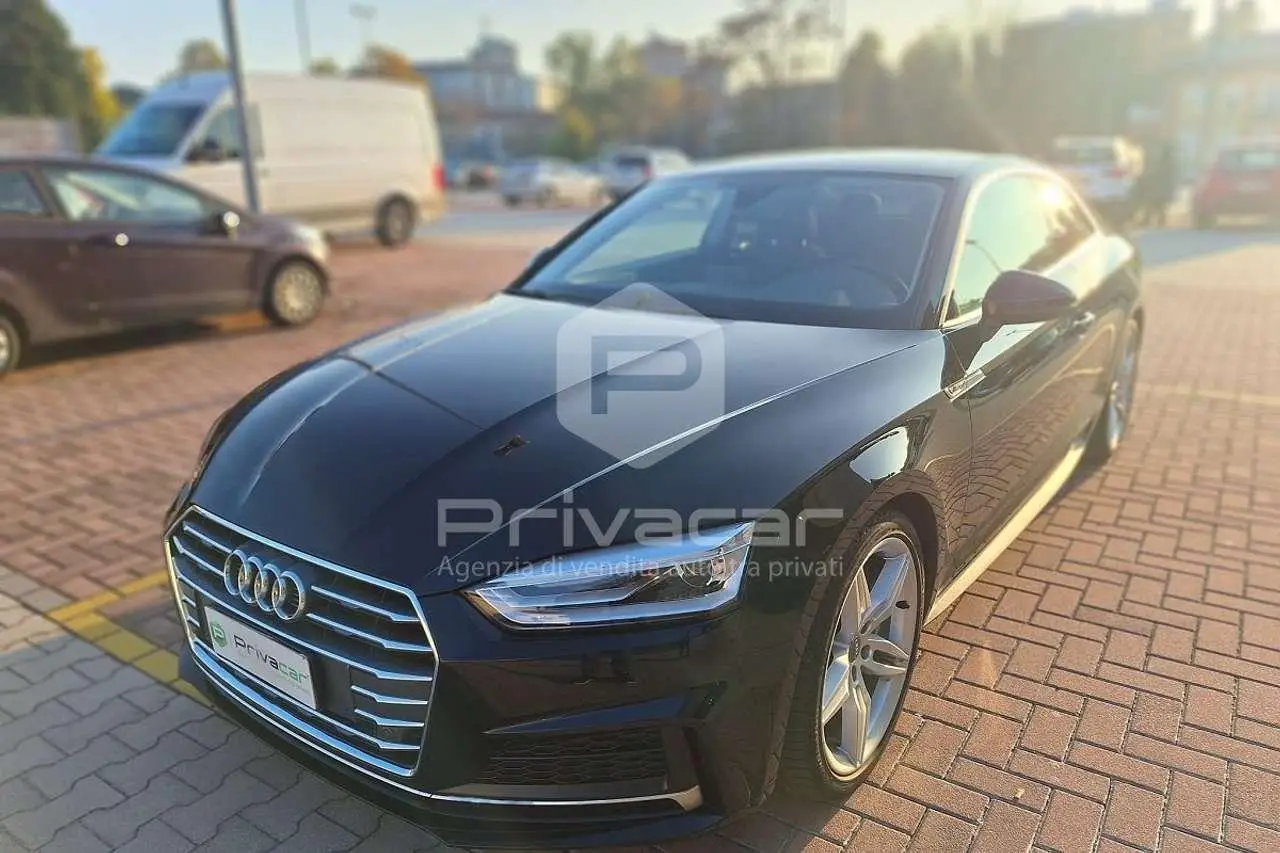 Photo 1 : Audi A5 2017 Petrol