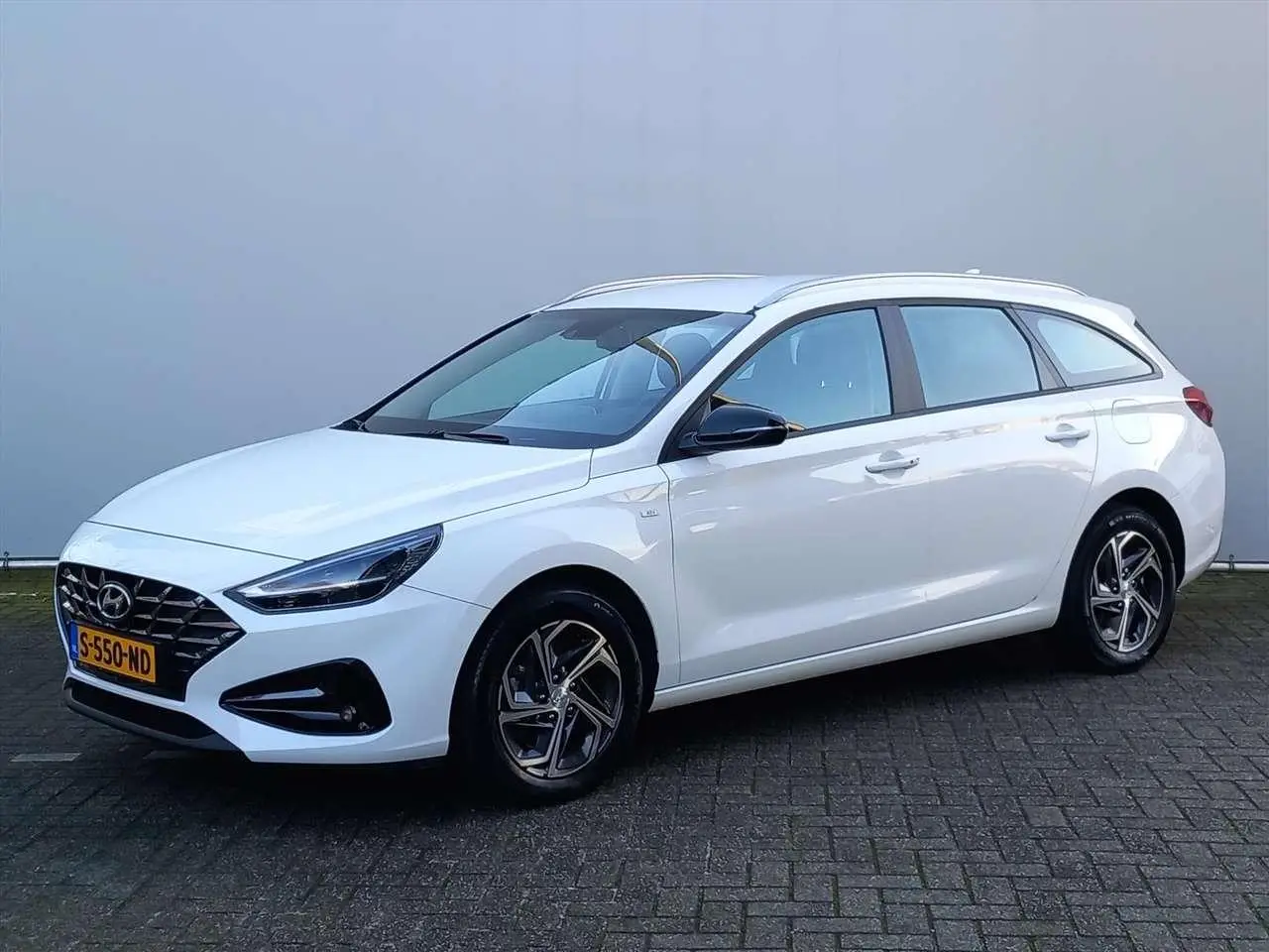 Photo 1 : Hyundai I30 2023 Hybrid