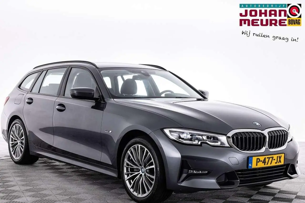 Photo 1 : Bmw Serie 3 2022 Hybrid