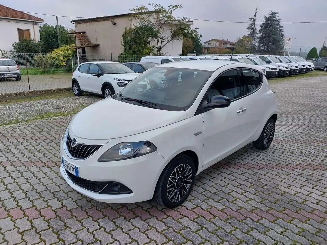 Photo 1 : Lancia Ypsilon 2024 Hybride