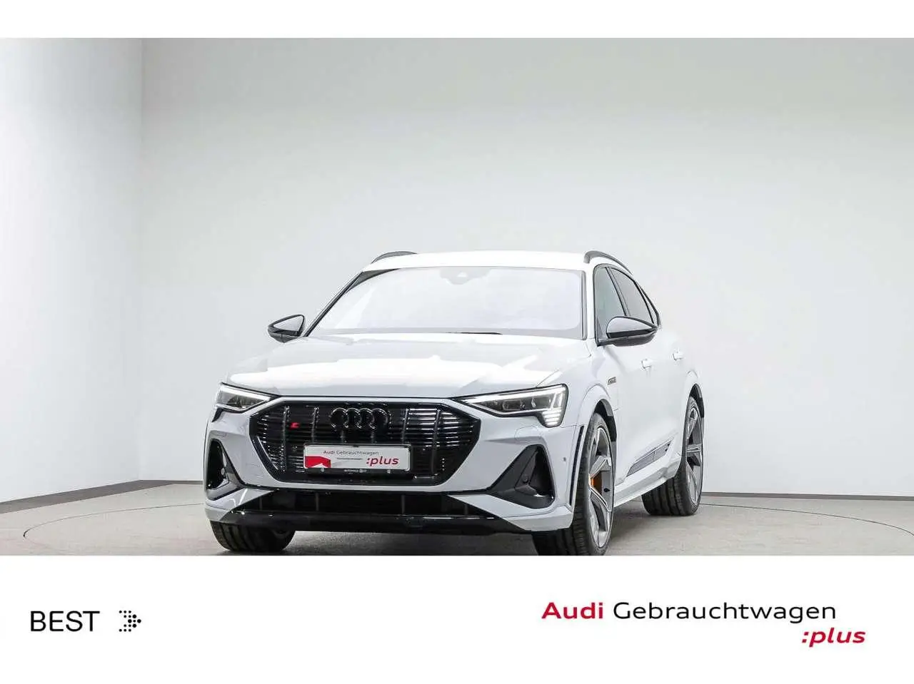 Photo 1 : Audi E-tron 2023 Electric