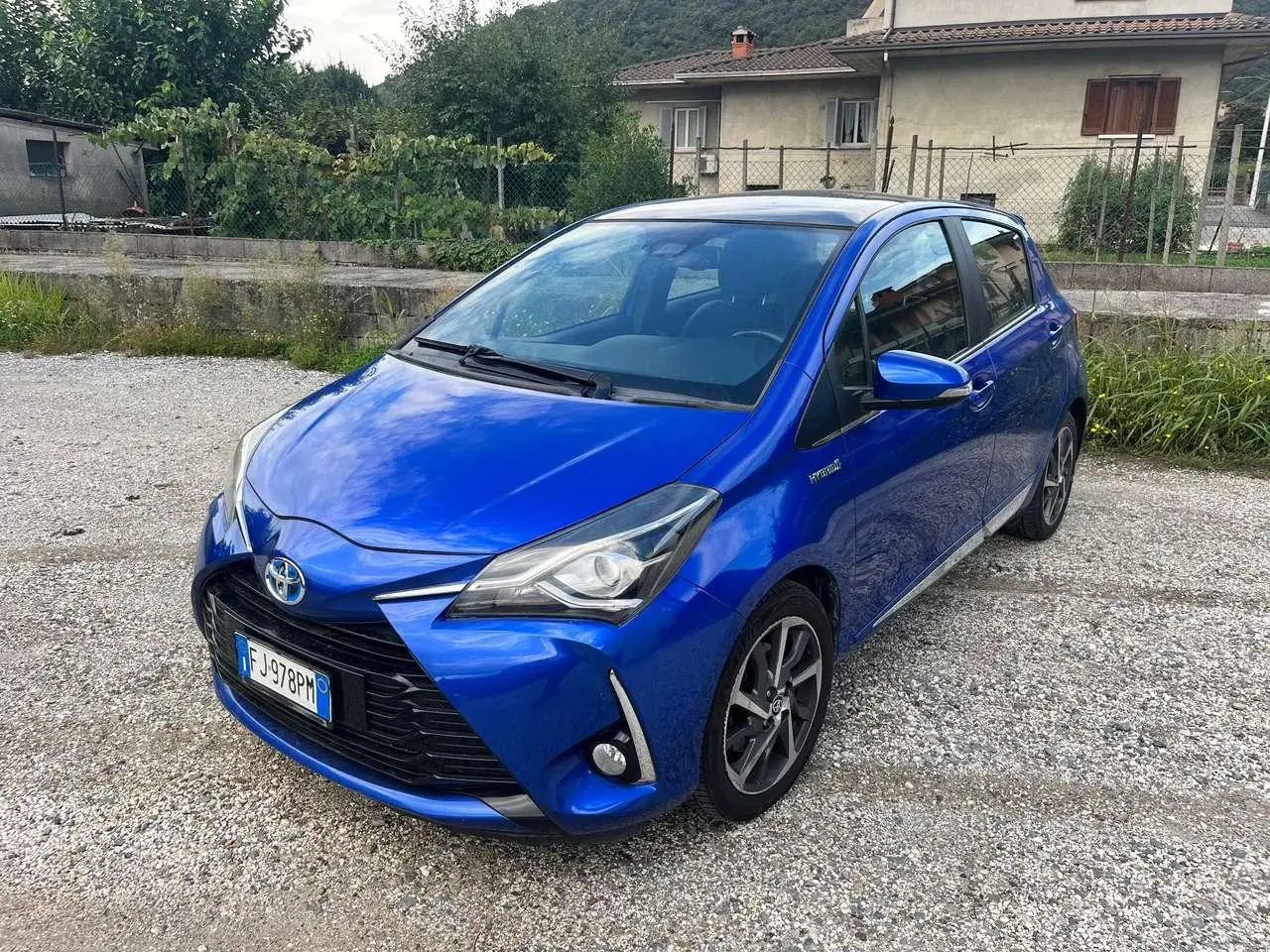 Photo 1 : Toyota Yaris 2017 Hybrid