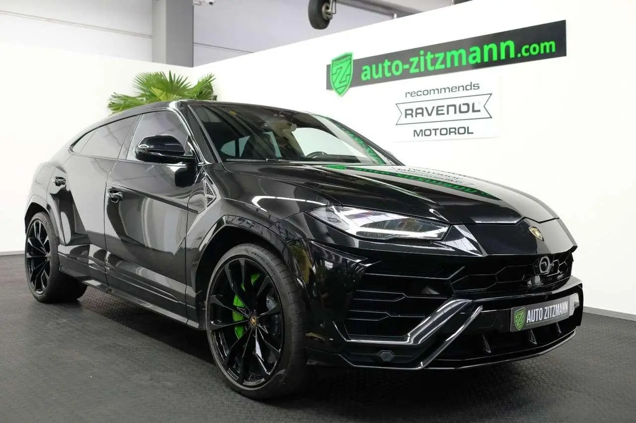 Photo 1 : Lamborghini Urus 2022 Petrol