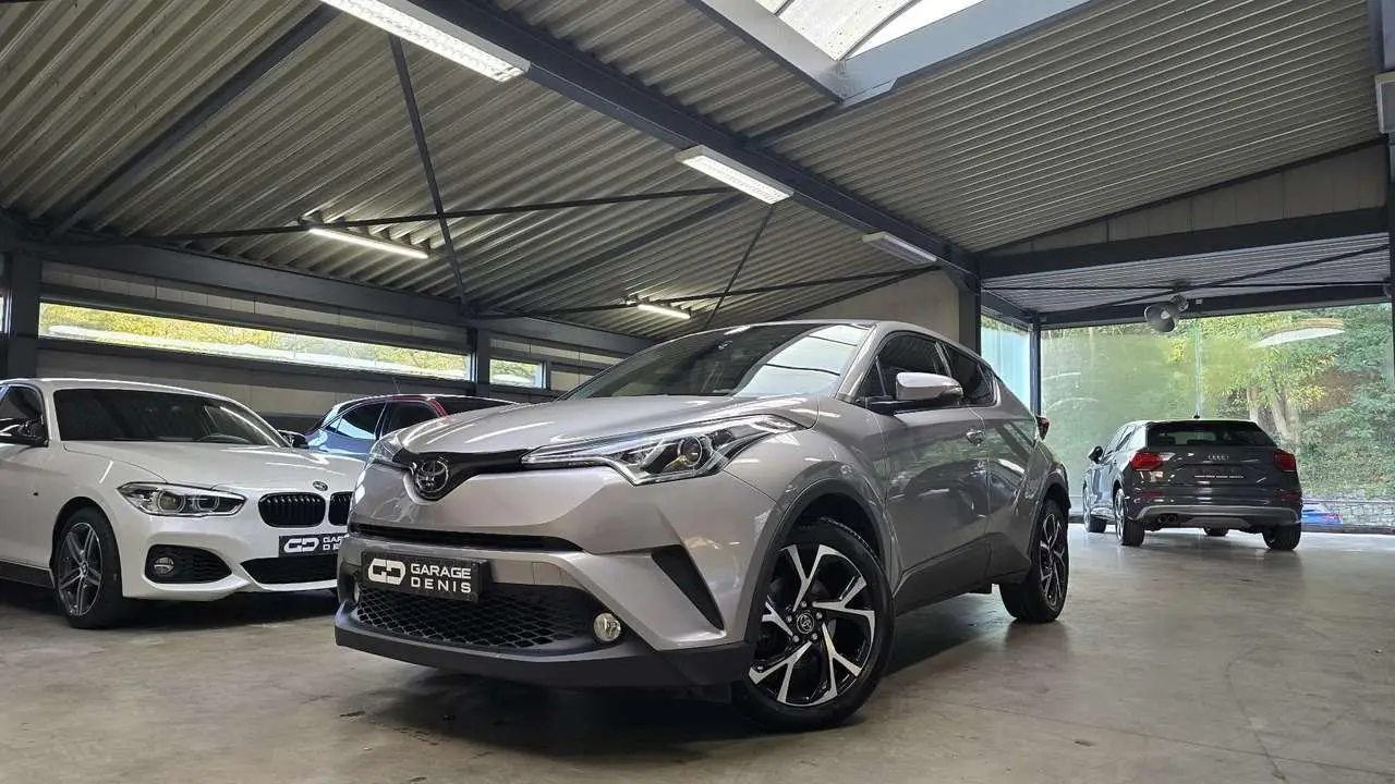 Photo 1 : Toyota C-hr 2018 Essence