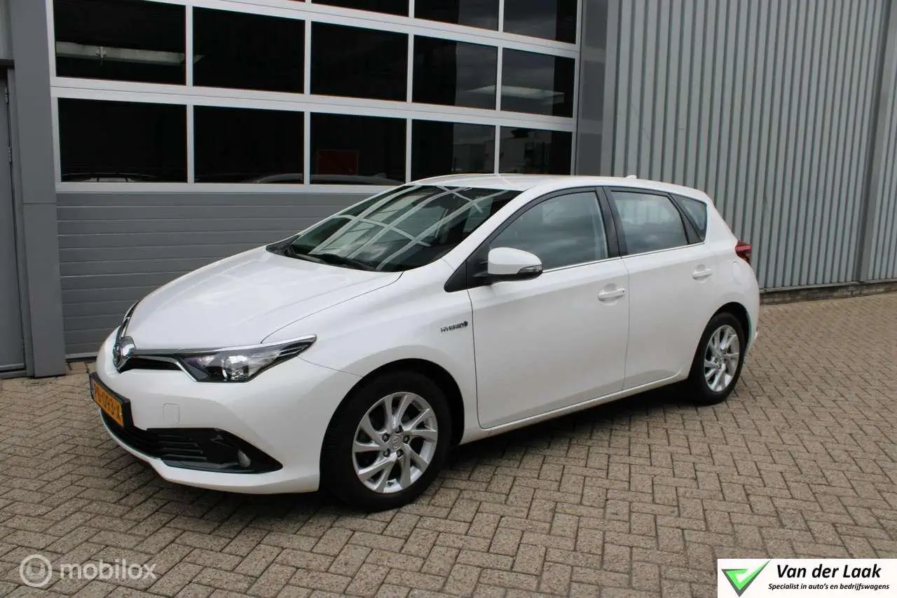 Photo 1 : Toyota Auris 2017 Hybrid