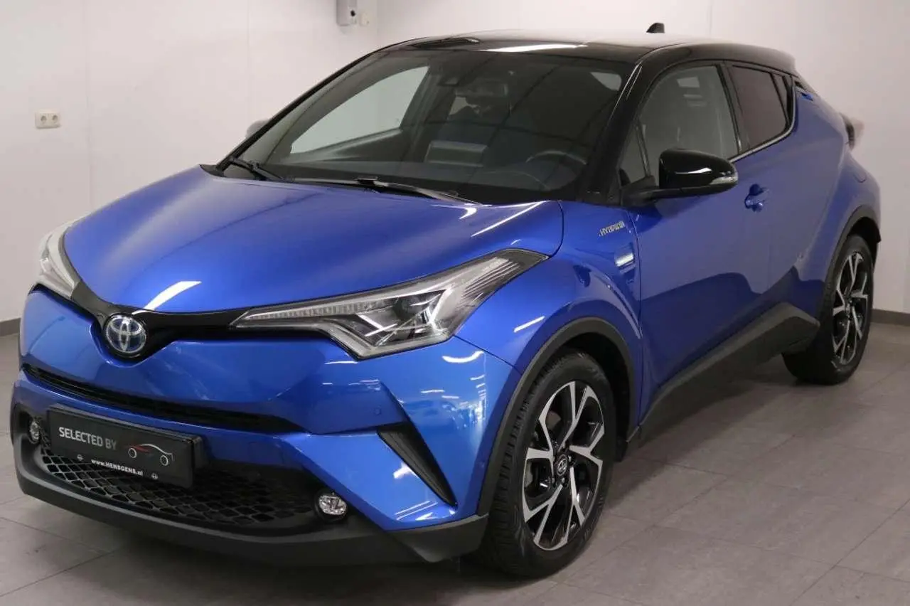 Photo 1 : Toyota C-hr 2017 Hybrid