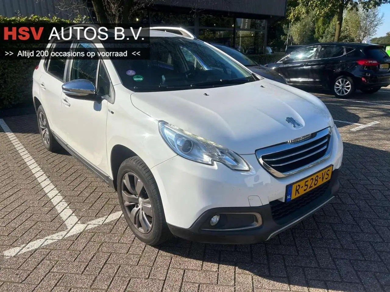 Photo 1 : Peugeot 2008 2015 Petrol