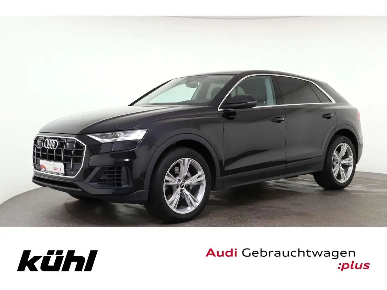 Photo 1 : Audi Q8 2023 Essence