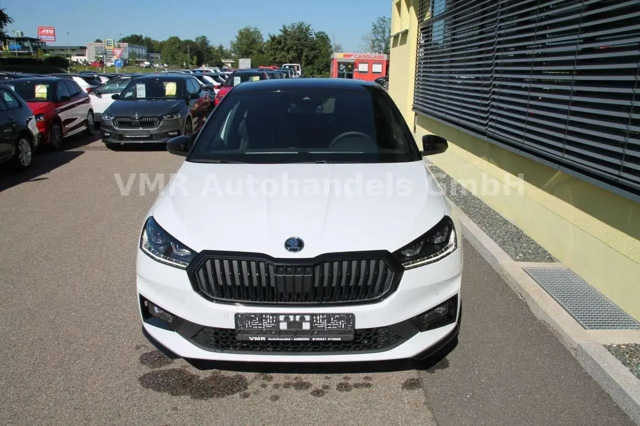 Photo 1 : Skoda Fabia 2023 Petrol