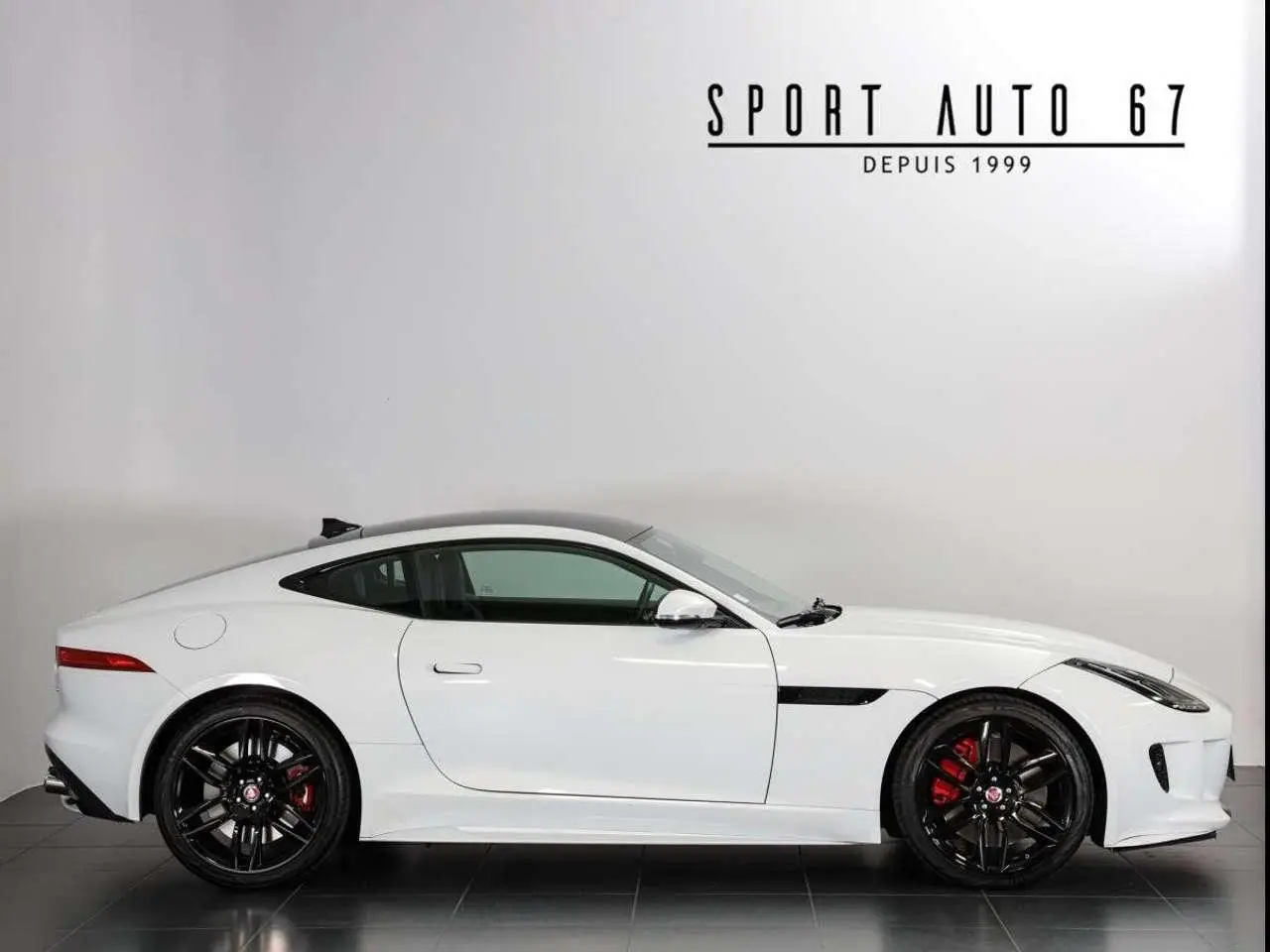 Photo 1 : Jaguar F-type 2015 Petrol