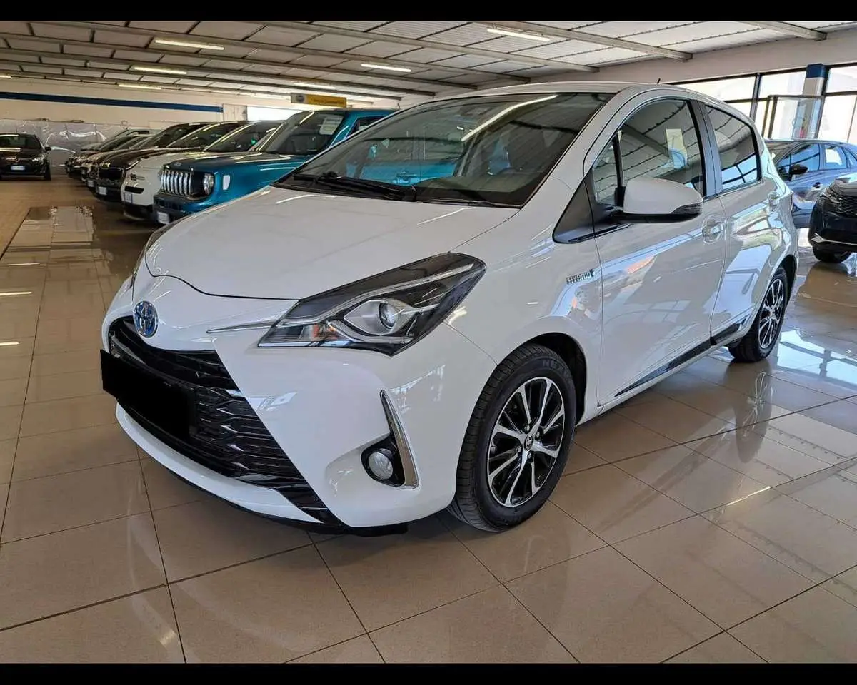 Photo 1 : Toyota Yaris 2018 Hybrid