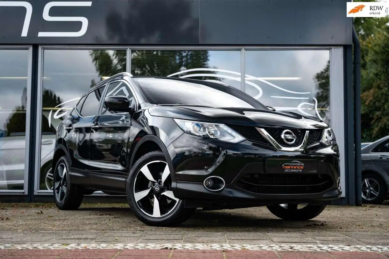 Photo 1 : Nissan Qashqai 2017 Petrol