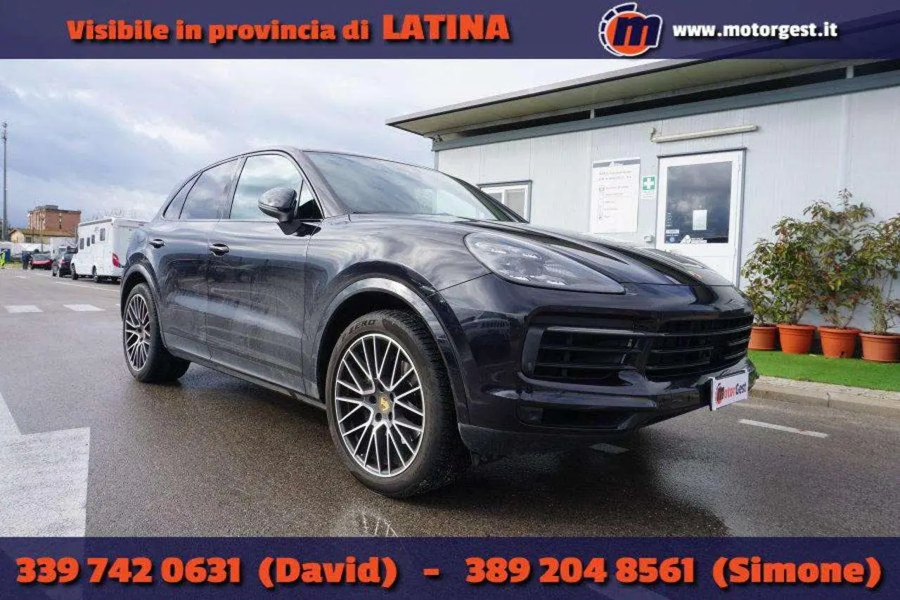 Photo 1 : Porsche Cayenne 2018 Essence