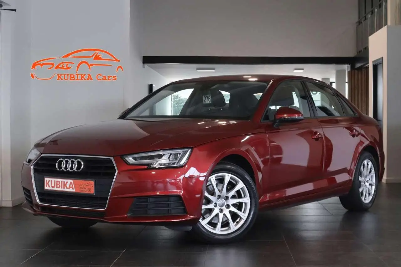 Photo 1 : Audi A4 2019 Petrol