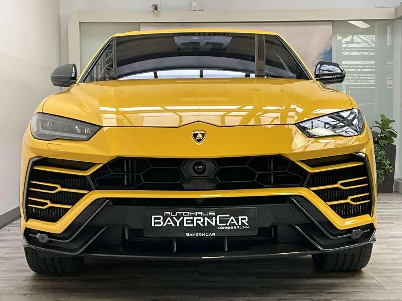 Photo 1 : Lamborghini Urus 2020 Essence