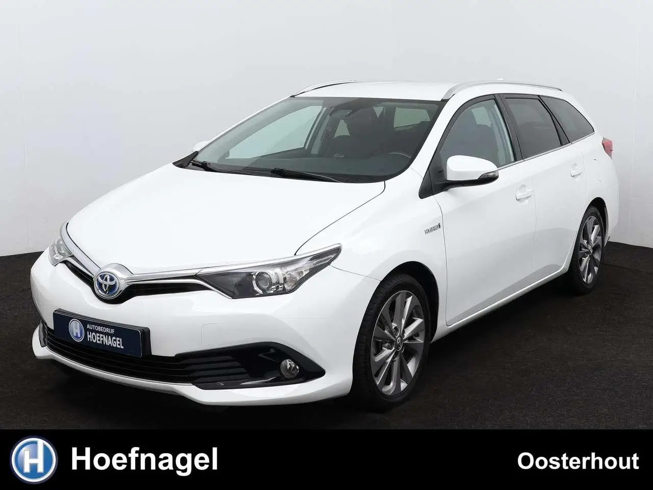 Photo 1 : Toyota Auris 2015 Hybride