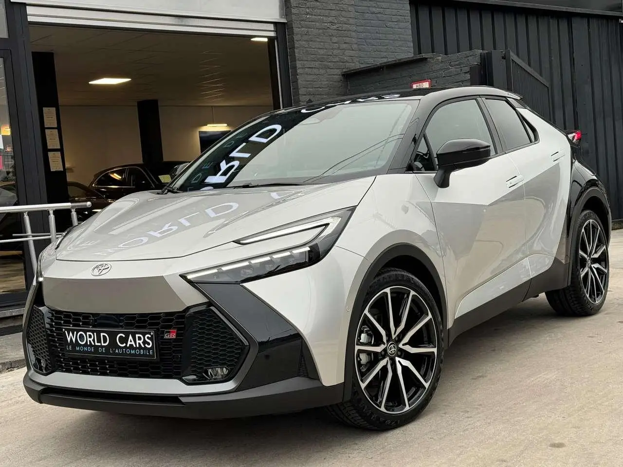 Photo 1 : Toyota C-hr 2024 Essence