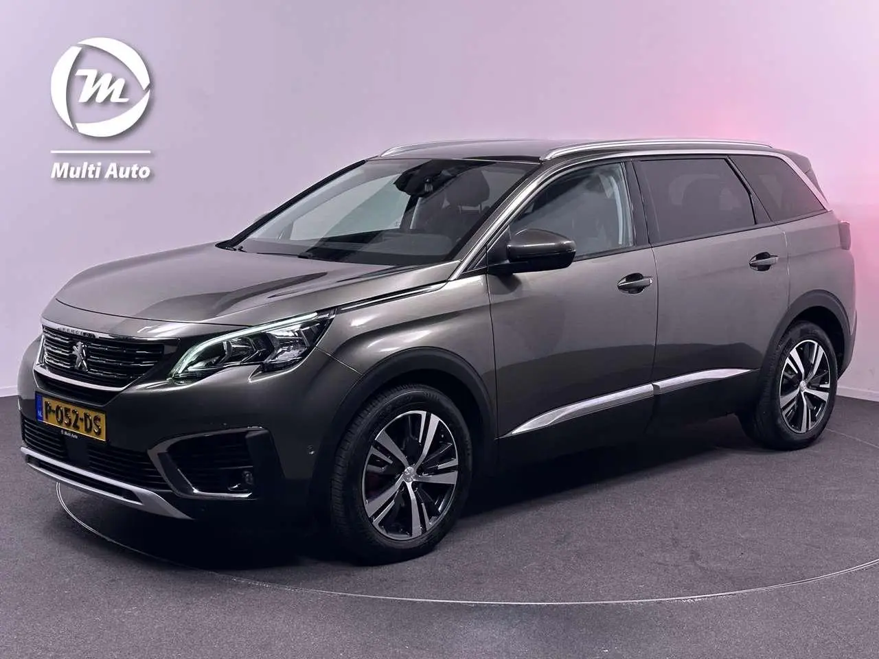 Photo 1 : Peugeot 5008 2017 Petrol