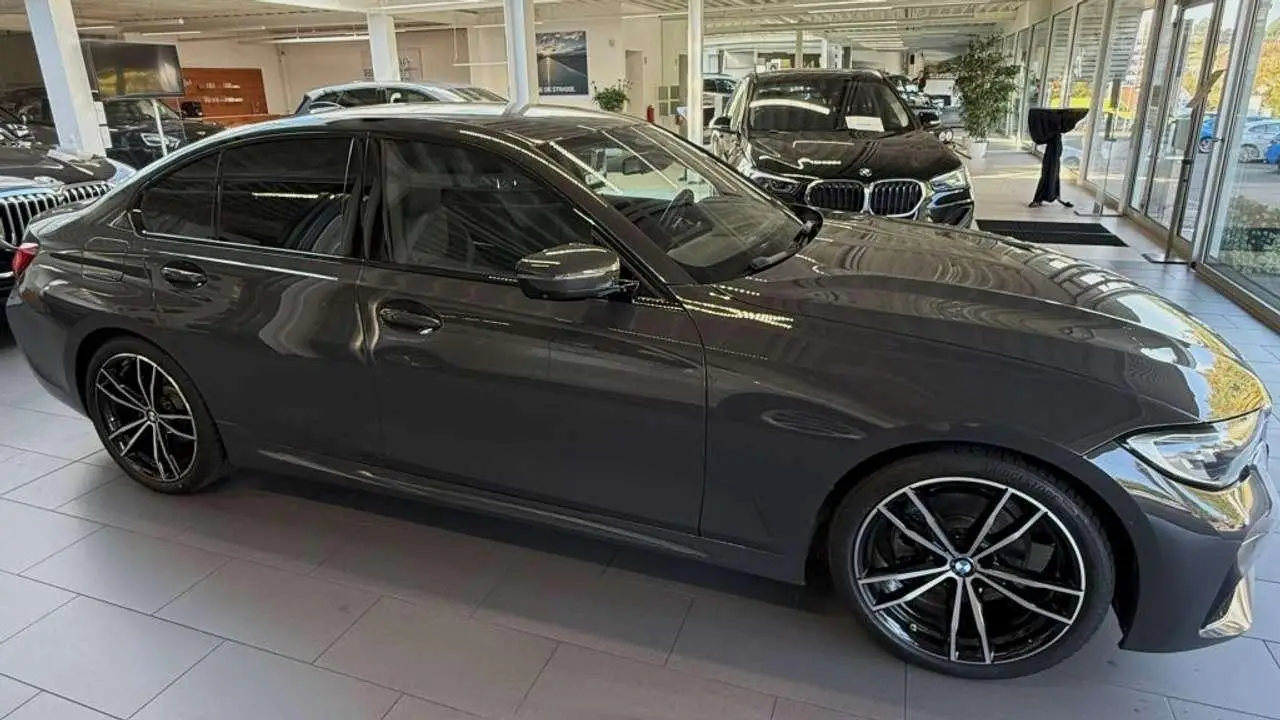 Photo 1 : Bmw Serie 3 2019 Petrol