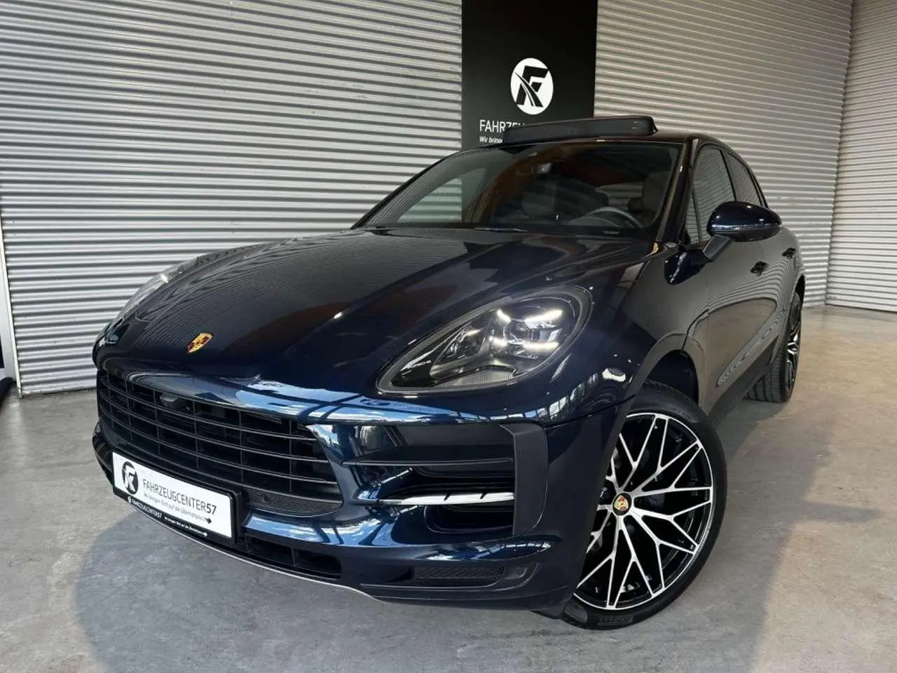 Photo 1 : Porsche Macan 2019 Essence