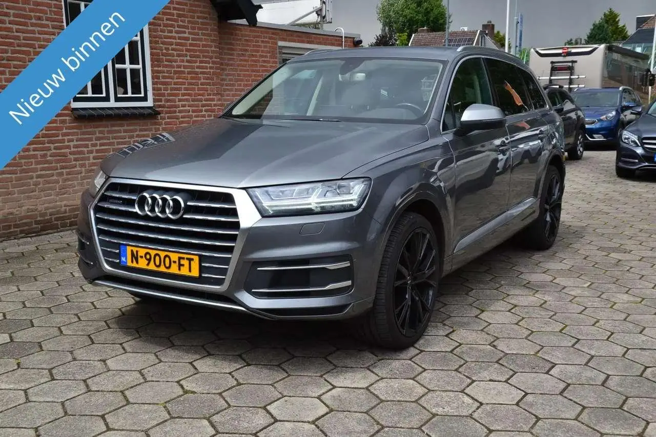 Photo 1 : Audi Q7 2016 Diesel