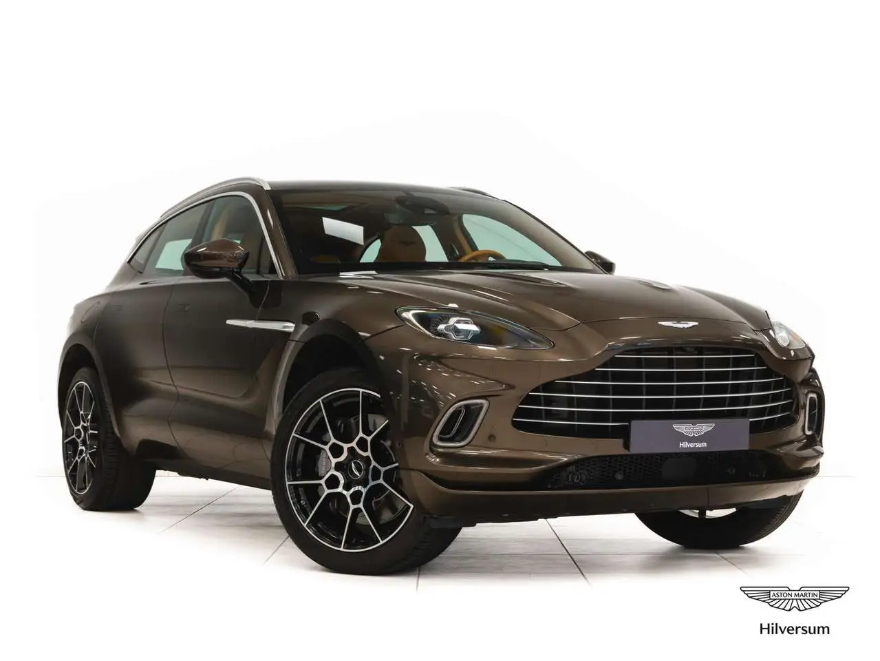 Photo 1 : Aston Martin Dbx 2021 Essence