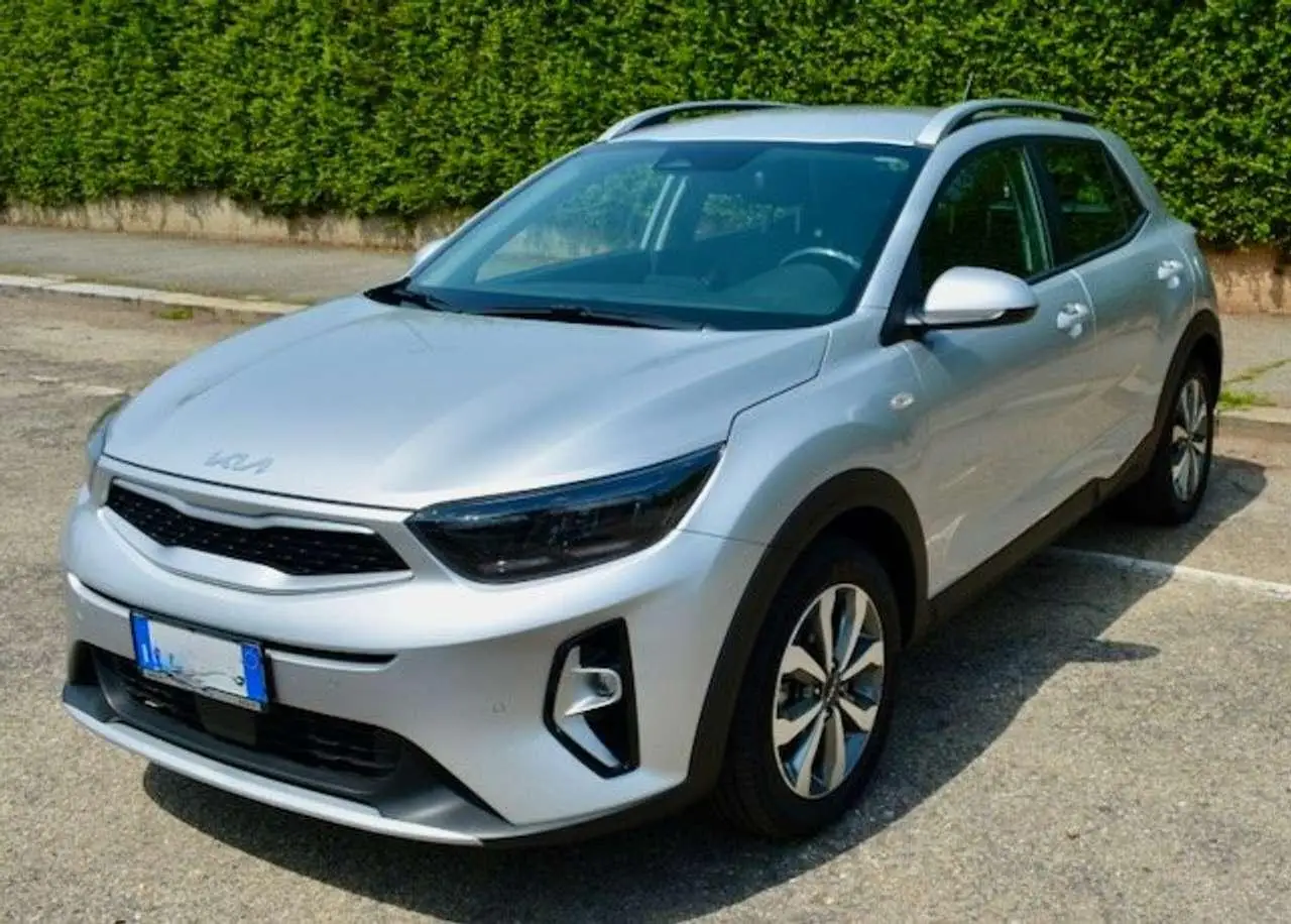 Photo 1 : Kia Stonic 2023 LPG