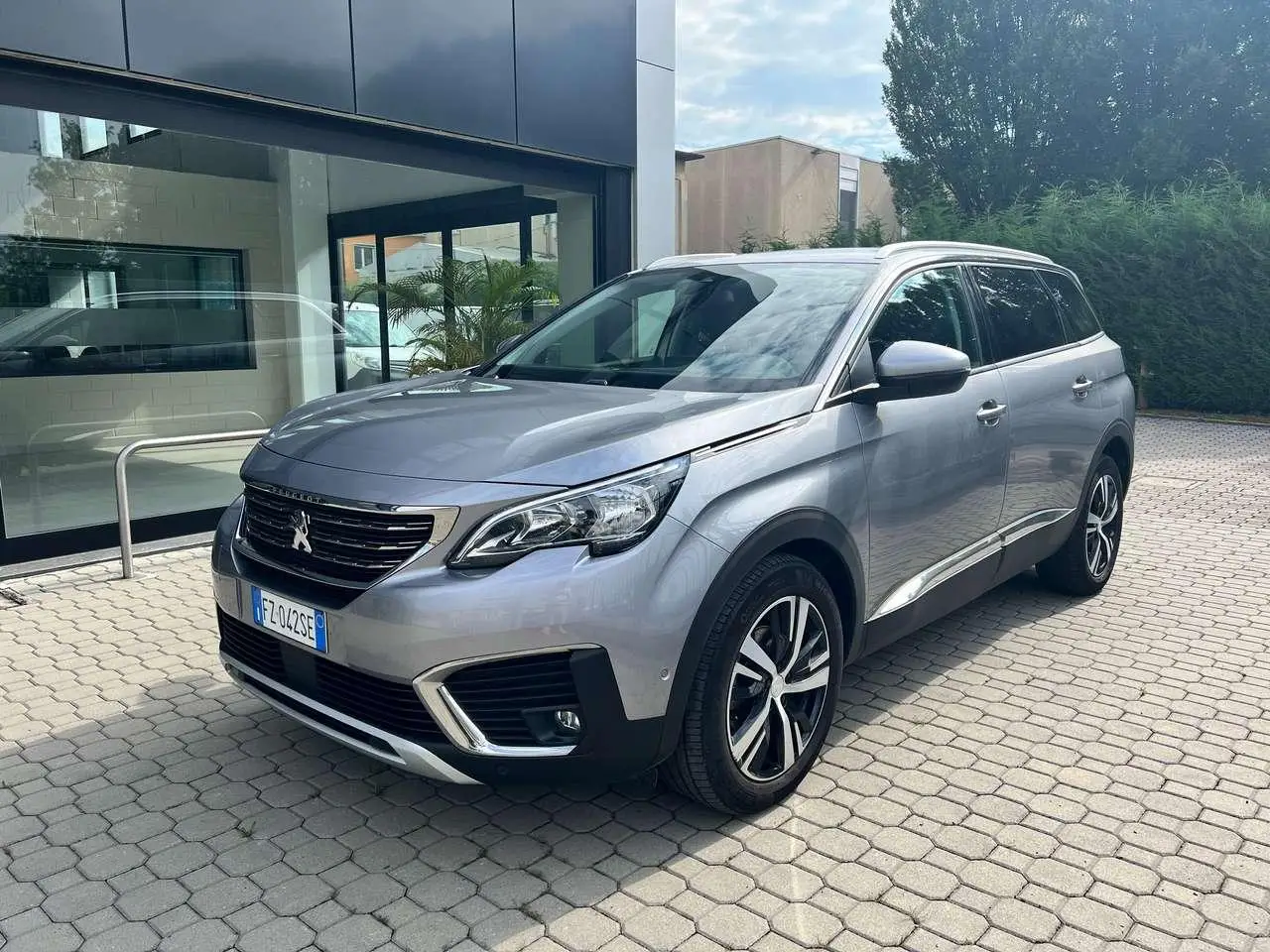 Photo 1 : Peugeot 5008 2019 Diesel