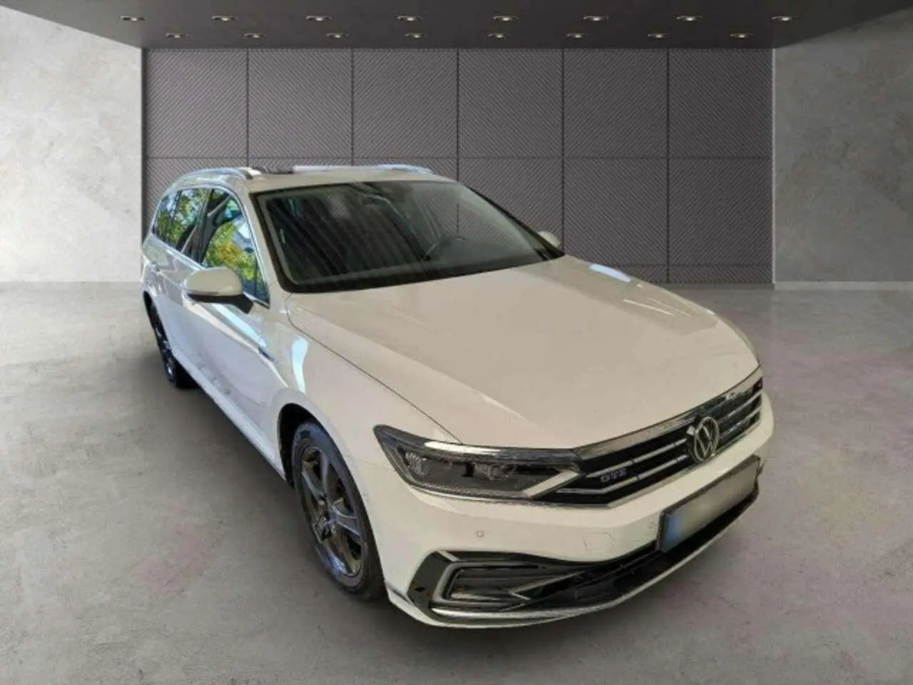 Photo 1 : Volkswagen Passat 2021 Hybride