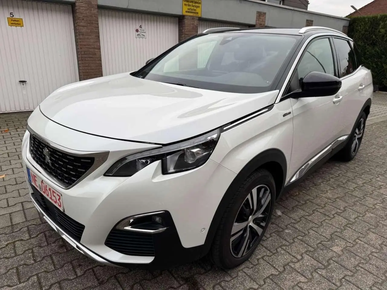 Photo 1 : Peugeot 3008 2019 Essence