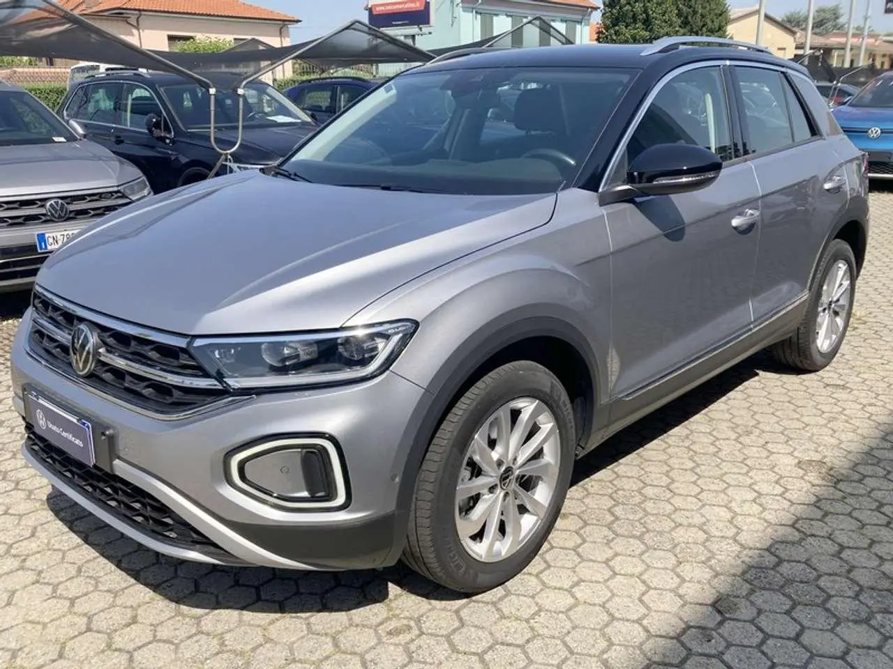 Photo 1 : Volkswagen T-roc 2023 Diesel