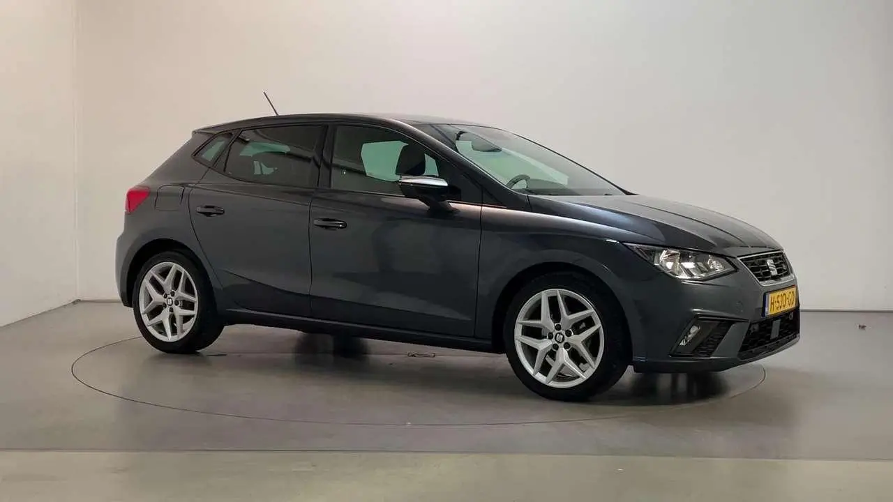 Photo 1 : Seat Ibiza 2020 Essence