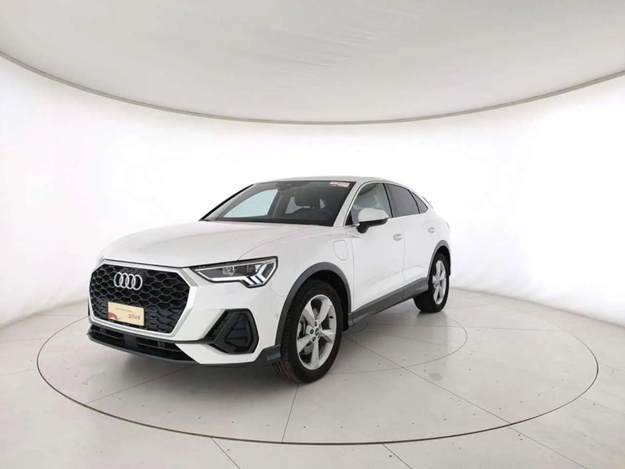 Photo 1 : Audi Q3 2021 Hybride