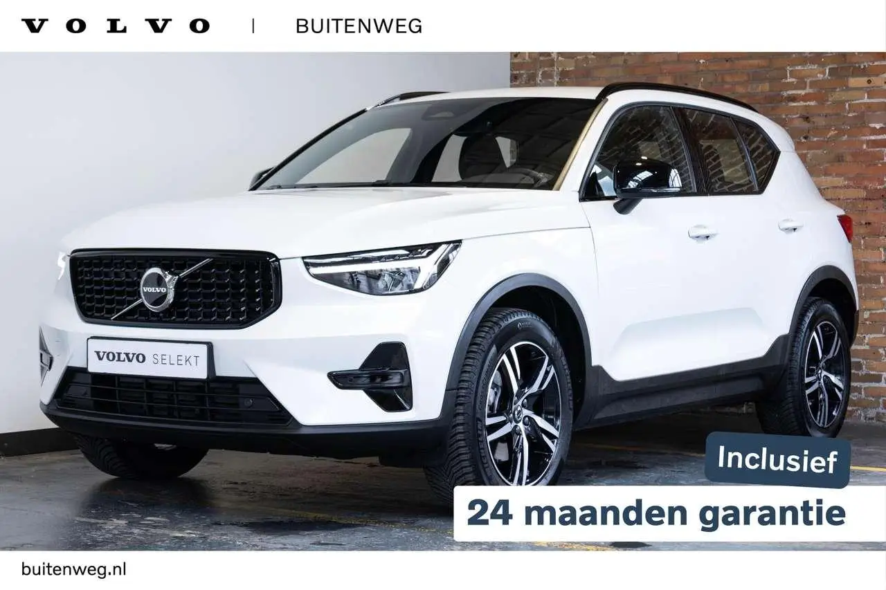 Photo 1 : Volvo Xc40 2024 Hybride