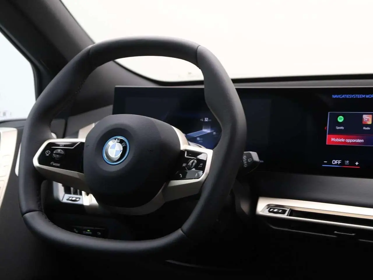 Photo 1 : Bmw Ix 2024 Electric