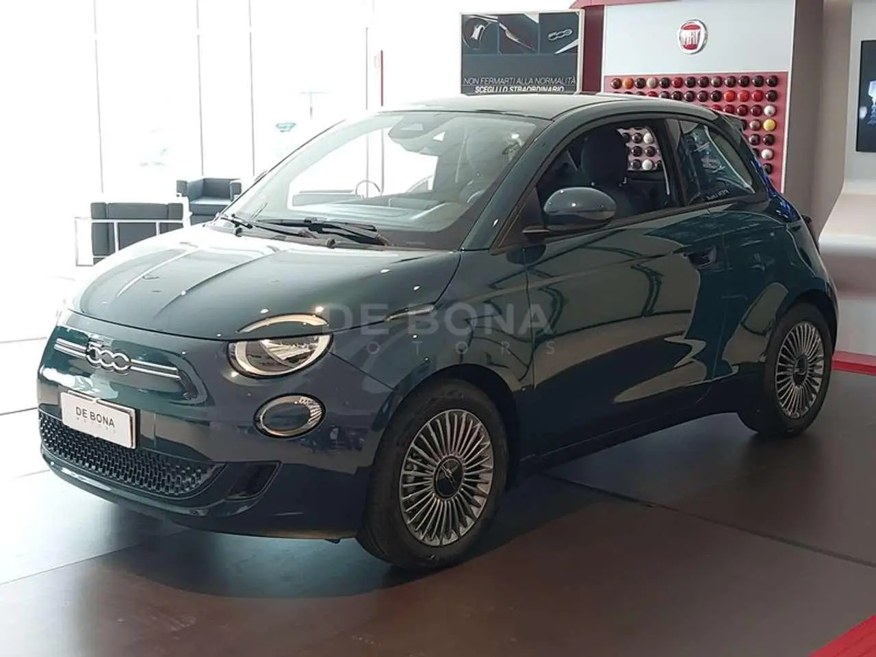 Photo 1 : Fiat 500 2024 Électrique