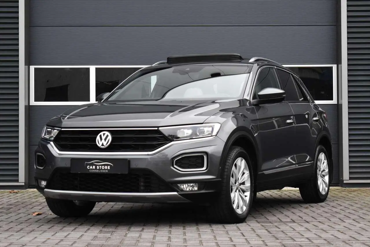 Photo 1 : Volkswagen T-roc 2018 Essence