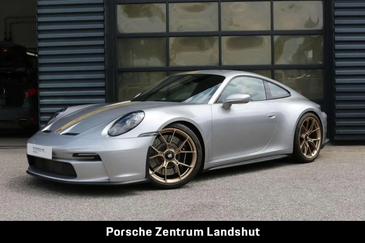 Photo 1 : Porsche 992 2023 Petrol