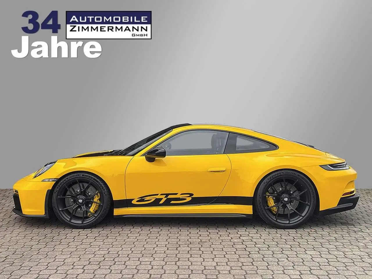 Photo 1 : Porsche 992 2022 Essence